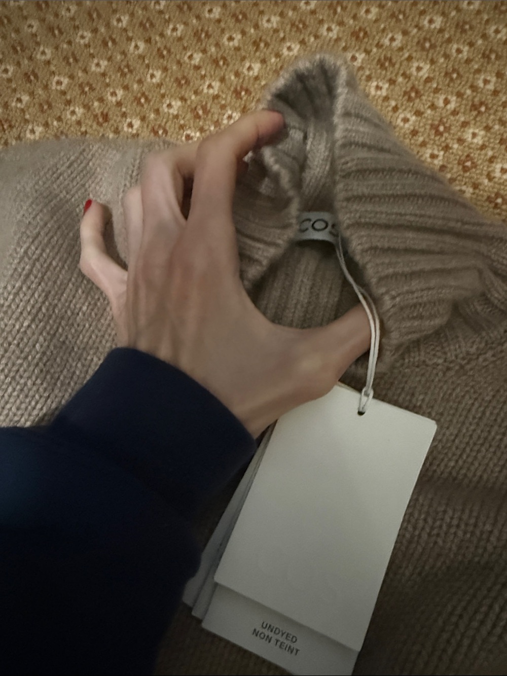 COS NWT Chunky 100% Pure Cashmere Funnel Neck Sweater in Undyed Cream/Tan - Picture 8 of 10